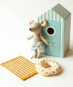 Maileg Beach Mice - Little Brother In Cabin De Plage Toy