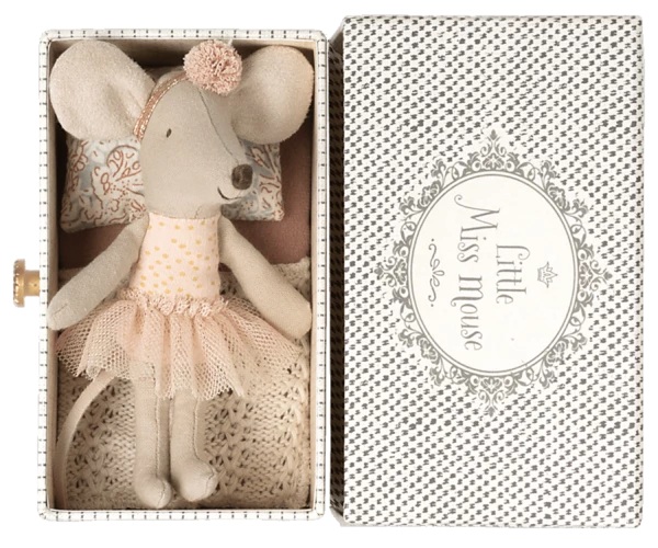 Maileg Little Sister Dance Mouse In Daybed