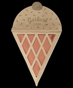 Maileg Small Garland 11 Flags