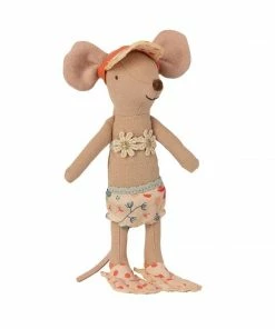Maileg Beach Mice Big Sister In Cabin De Plage