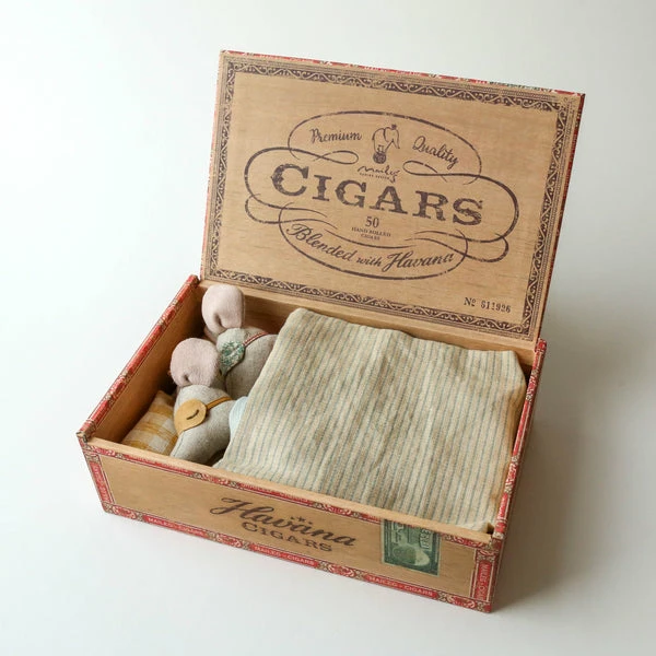 Maileg Mum & Dad Mice In Cigarbox Toy