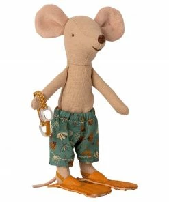 Maileg Beach Mice Big Brother In Cabin De Plage