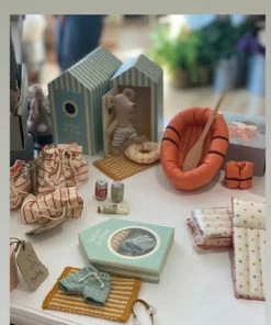 Maileg Beach Collection Cabin De Plage Little Brother Mice