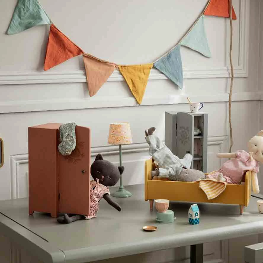 Maileg Miniature Closet Grey/Mint