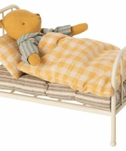 Maileg Small Cream and White Teddy Junior Vintage Bed