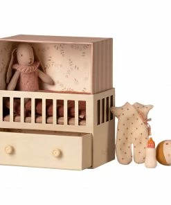 Maileg Baby Room Set with Micro Bunny - Rose Pink