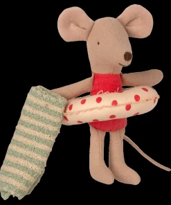 Maileg Beach Mice Little Sister Toy in Cabin De Plage