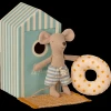 Maileg Beach Mice Little Brother in Cabin de Plage