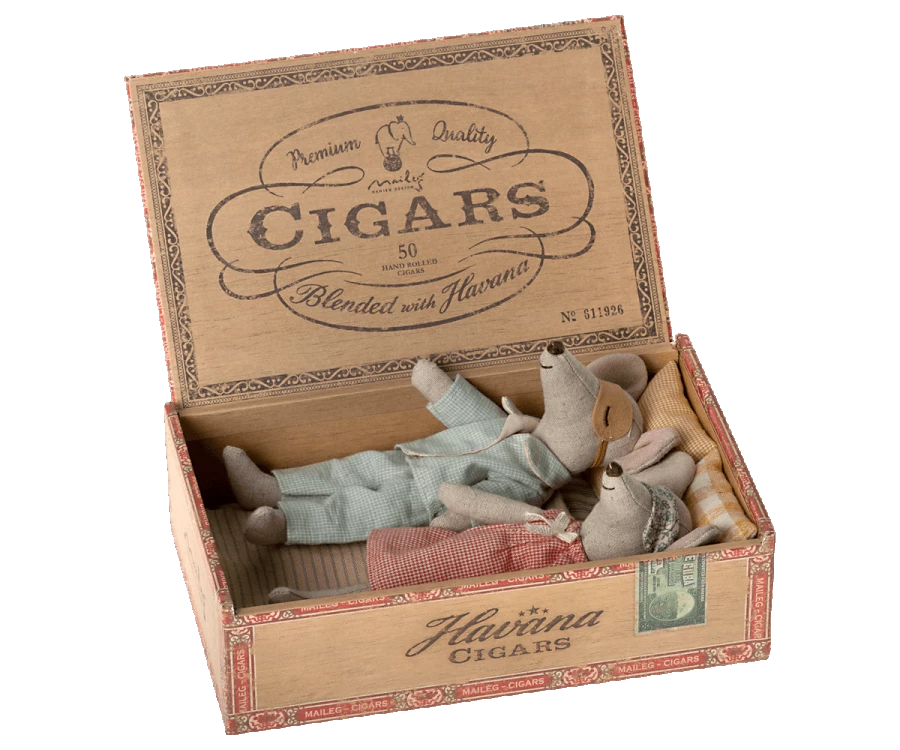 Maileg Mum Dad Mice in Cigar Box Bed