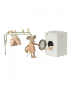 Maileg Mint Metal Clothesline with Tongs