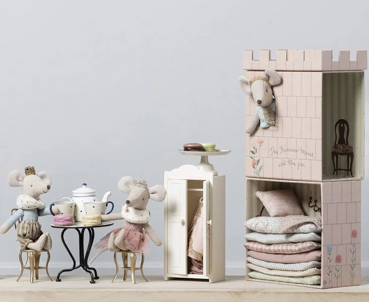 Maileg Princess and The Pea Big Sister Mouse