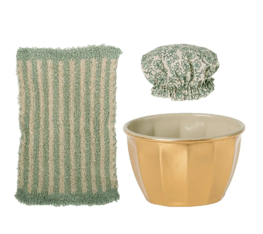 Maileg Wellness Mouse, Big Sister In Bath Tub