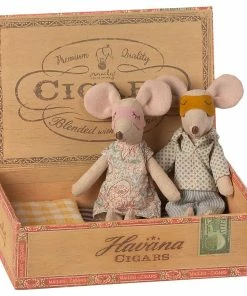 Maileg Mum and Dad Mice in Cigar Box