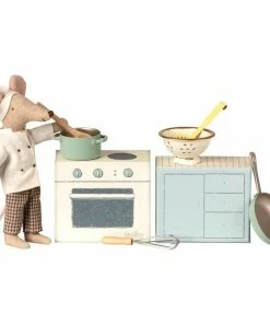Maileg Cooking Set in Matchbox